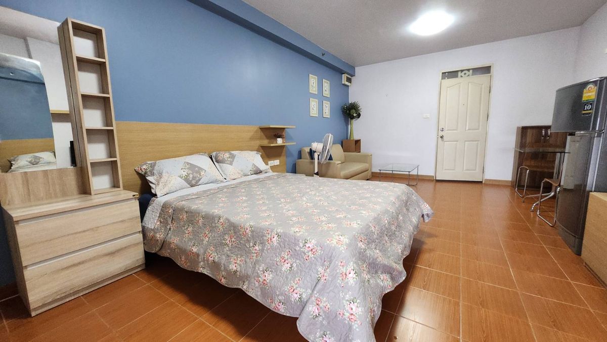 Кондо Home Ratchada-Pinklao - Полностью меблированная студия 31 кв.м