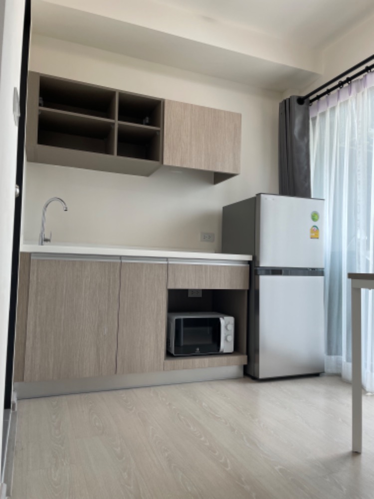 Повністю мебльована квартира біля BTS, можливість негайного заселення