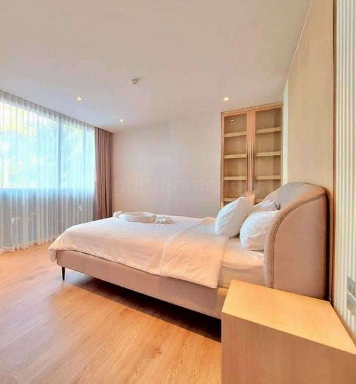 Beautiful Rooms at Bearing Residence - Near BTS Bearing