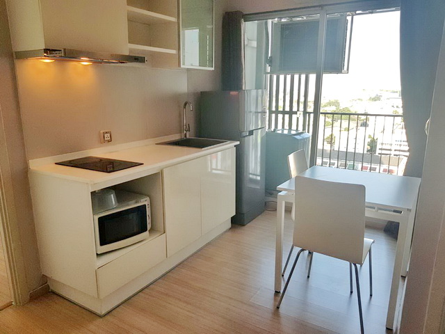 Fully Furnished 2-Bedroom Condo at Fuse Sense Bang Khae