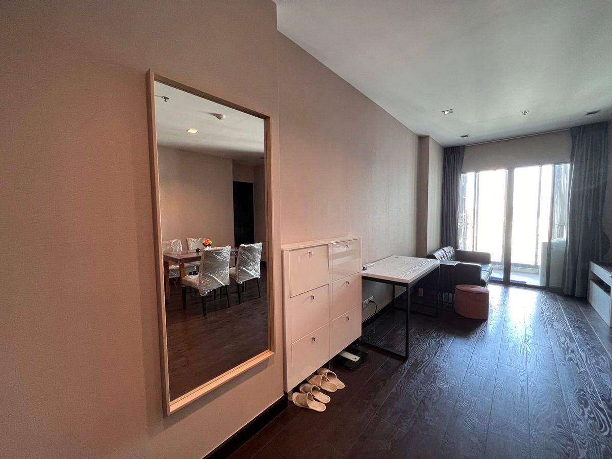 Spacious Condo with City View, Fully Furnished