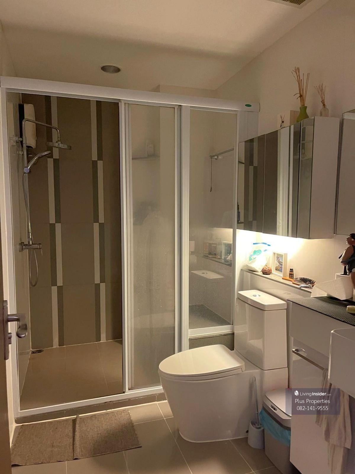 Beautiful 1-Bedroom Condo near MRT Ratchadaphisek