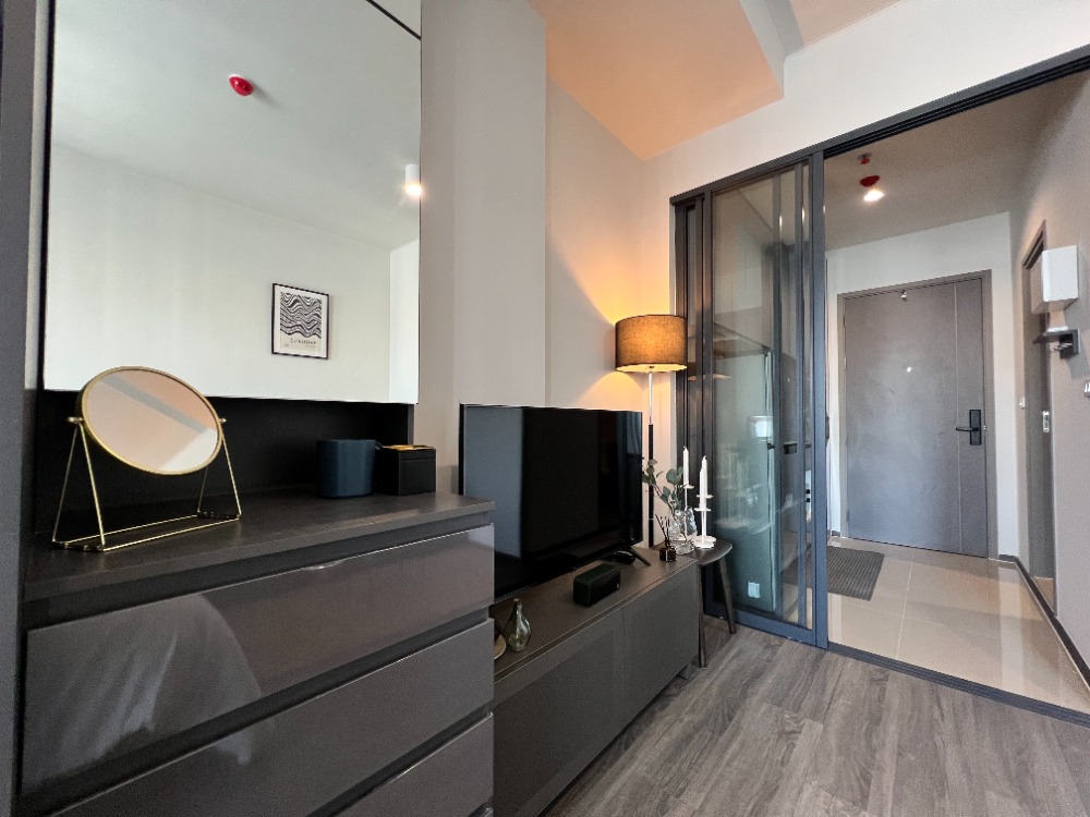 BTS Phra Khanong маңындағы жаңа кондо - Заманауи 1 бөлмелі пәтер