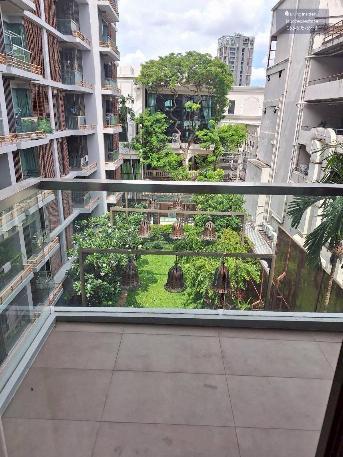 The Address Sukhumvit 61 - 1 Bedroom Near BTS Ekkamai