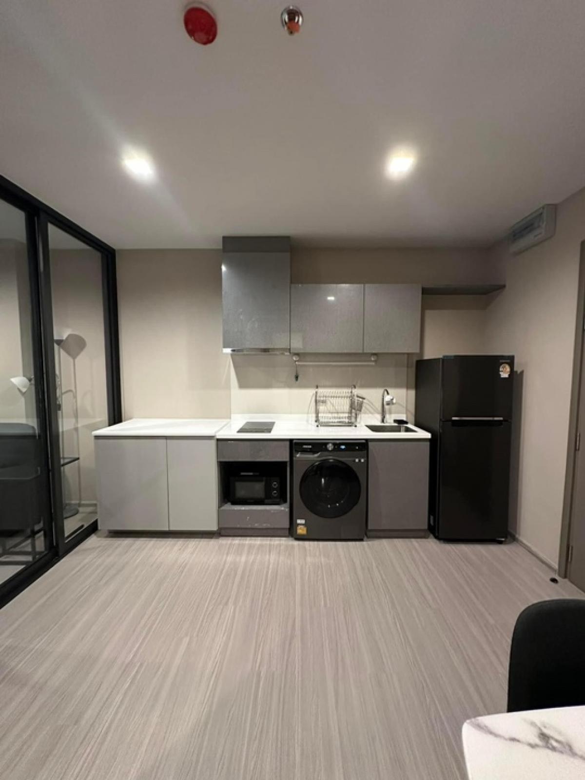 Condo Life Asok Hype Rama 9 - Modern 1 Bedroom Apartment