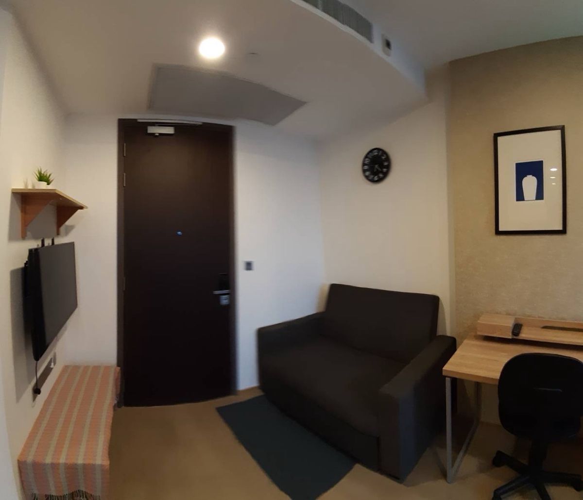 Convenient Condo with Furniture, Near Electric Train