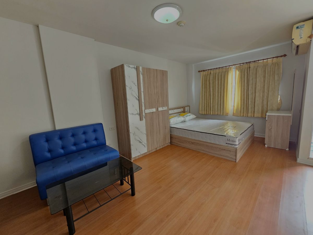 Studio Apartment at LPN Bodin Ramkamhang, 25 sqm, 8th Floor