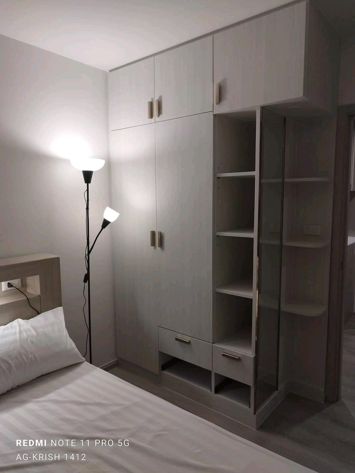 Ideo CH70 Riverview - One Bedroom Plus Condo with River View