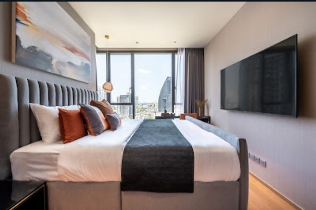 Luxury 2-Bedroom Apartment at BEATNIQ Thonglor