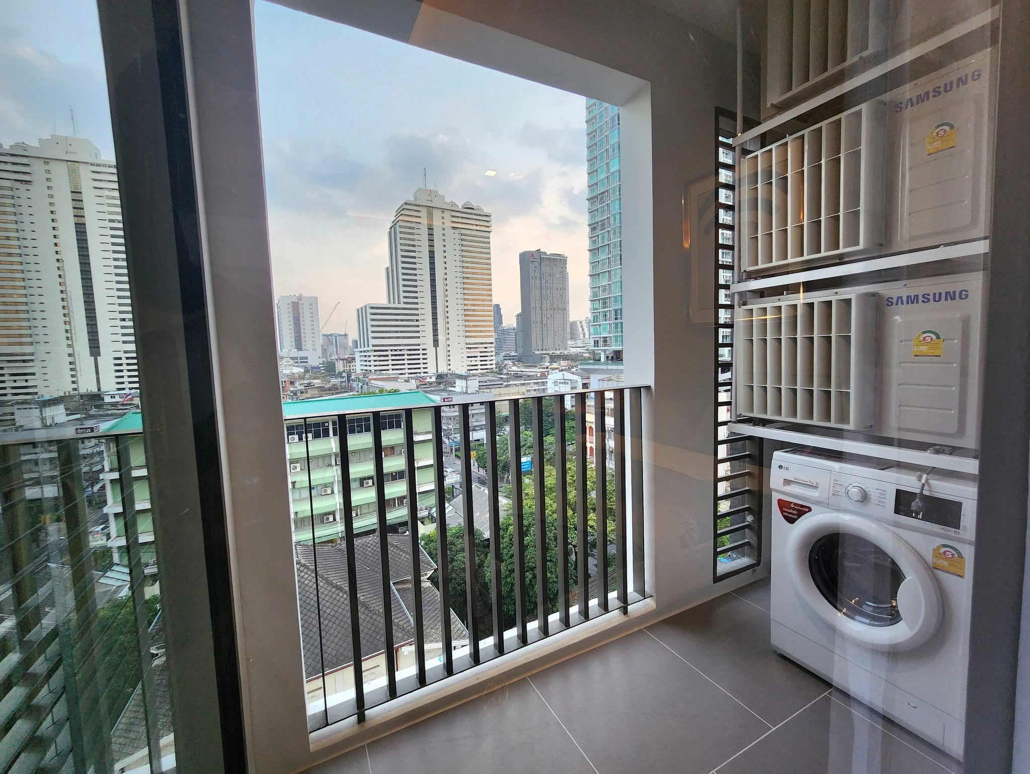 Chapter Chula - Samyan Compact Modern Apartment