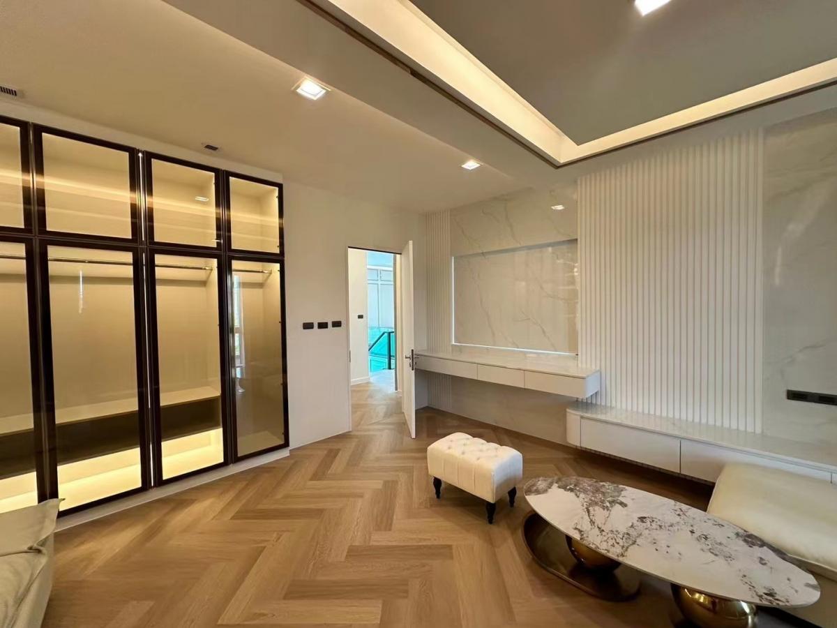 Luxurious 5-Bedroom House Near Suvarnabhumi Airport with Premium Features