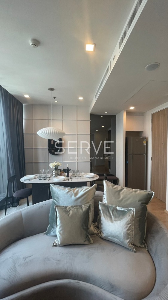Luxury 2-Bedroom Condo near BTS Phrom Phong