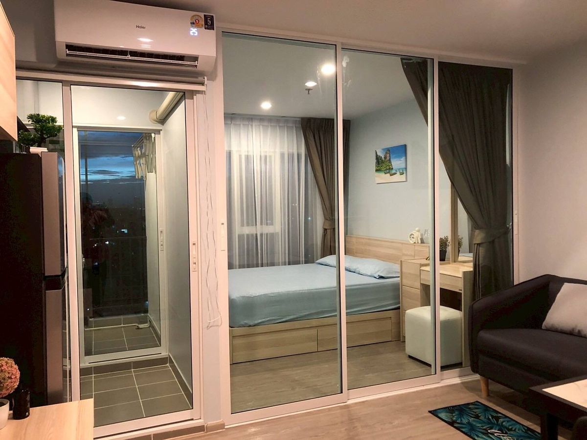 Regent Home Bangna - Compact 1-Bedroom Apartment Near BTS
