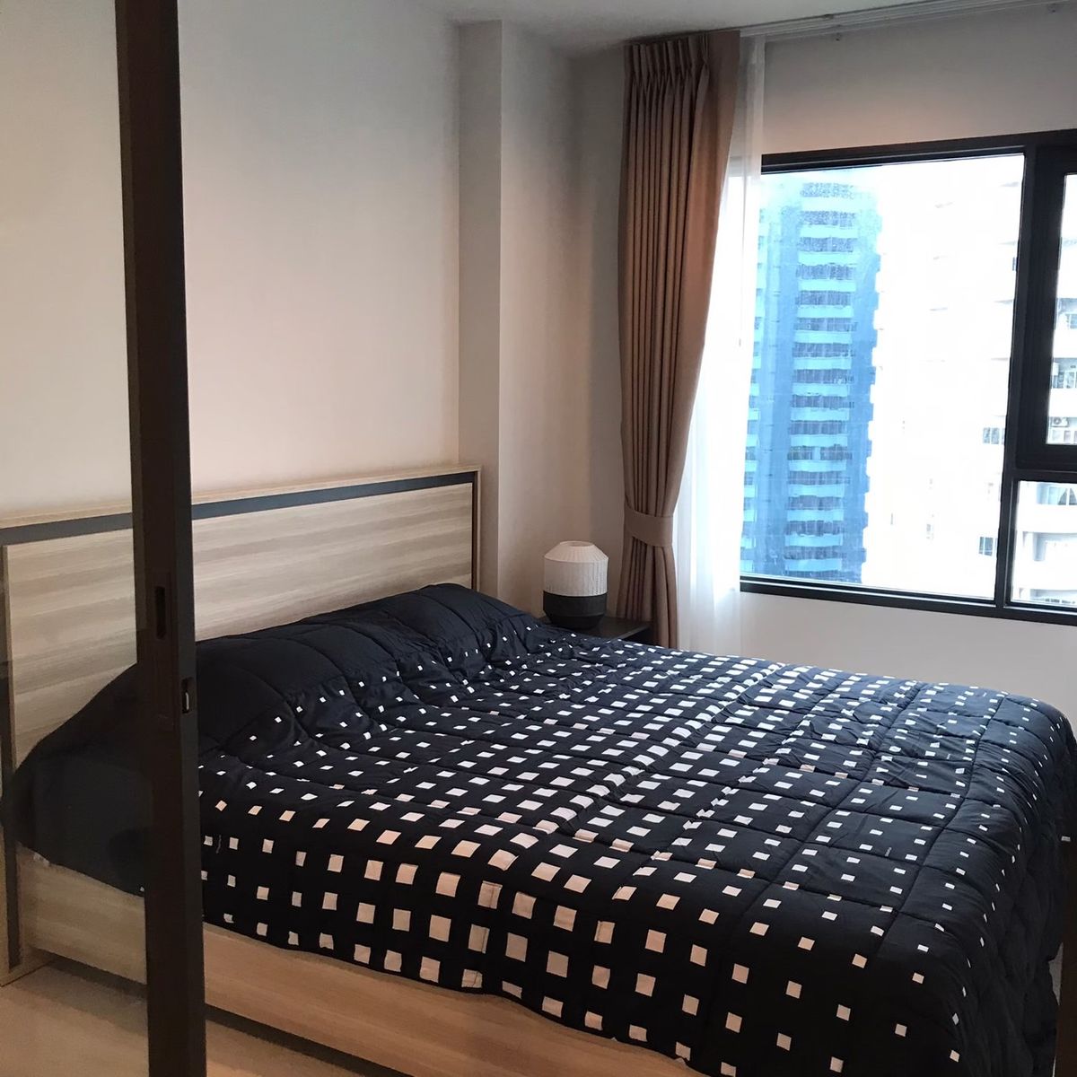 Central Embassy және BTS Ploenchit маңындағы Life One Wireless кондо