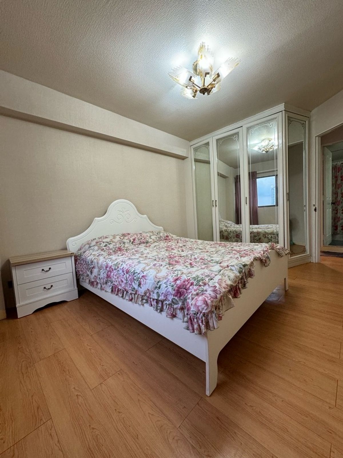 Оренда, Thonglor Tower, 49 кв. м., 2 спальні, 13 000 бат.. на місяць.