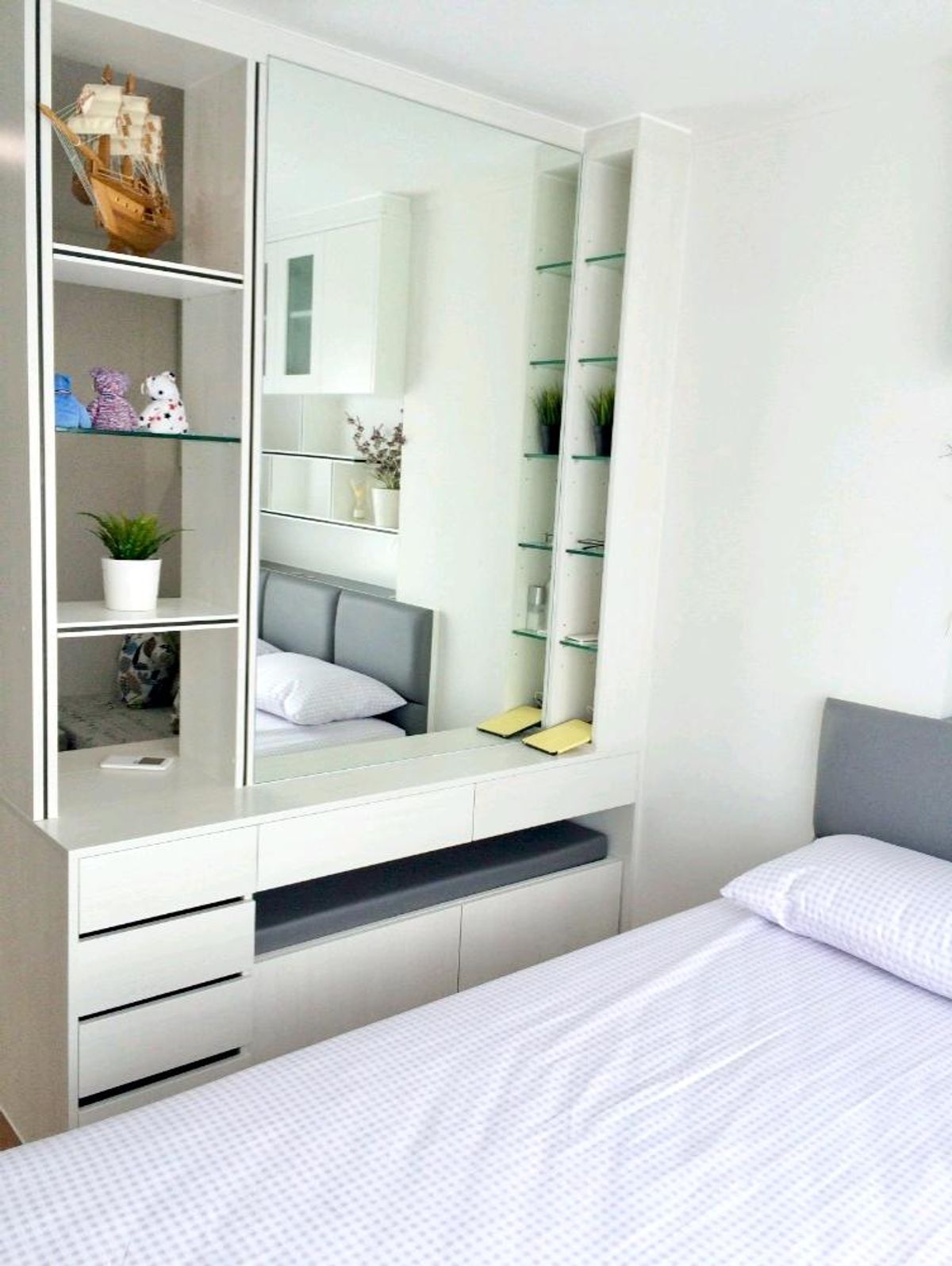 Lumpini Place Suksawat Rama 2 - Полностью меблированная квартира с видом на реку