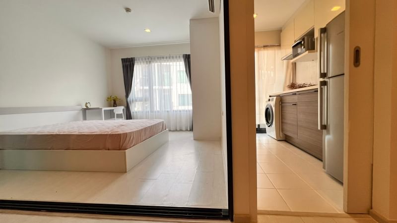 Condolette Pixel Sathorn - 1 Bedroom Condo Near MRT Lumpini