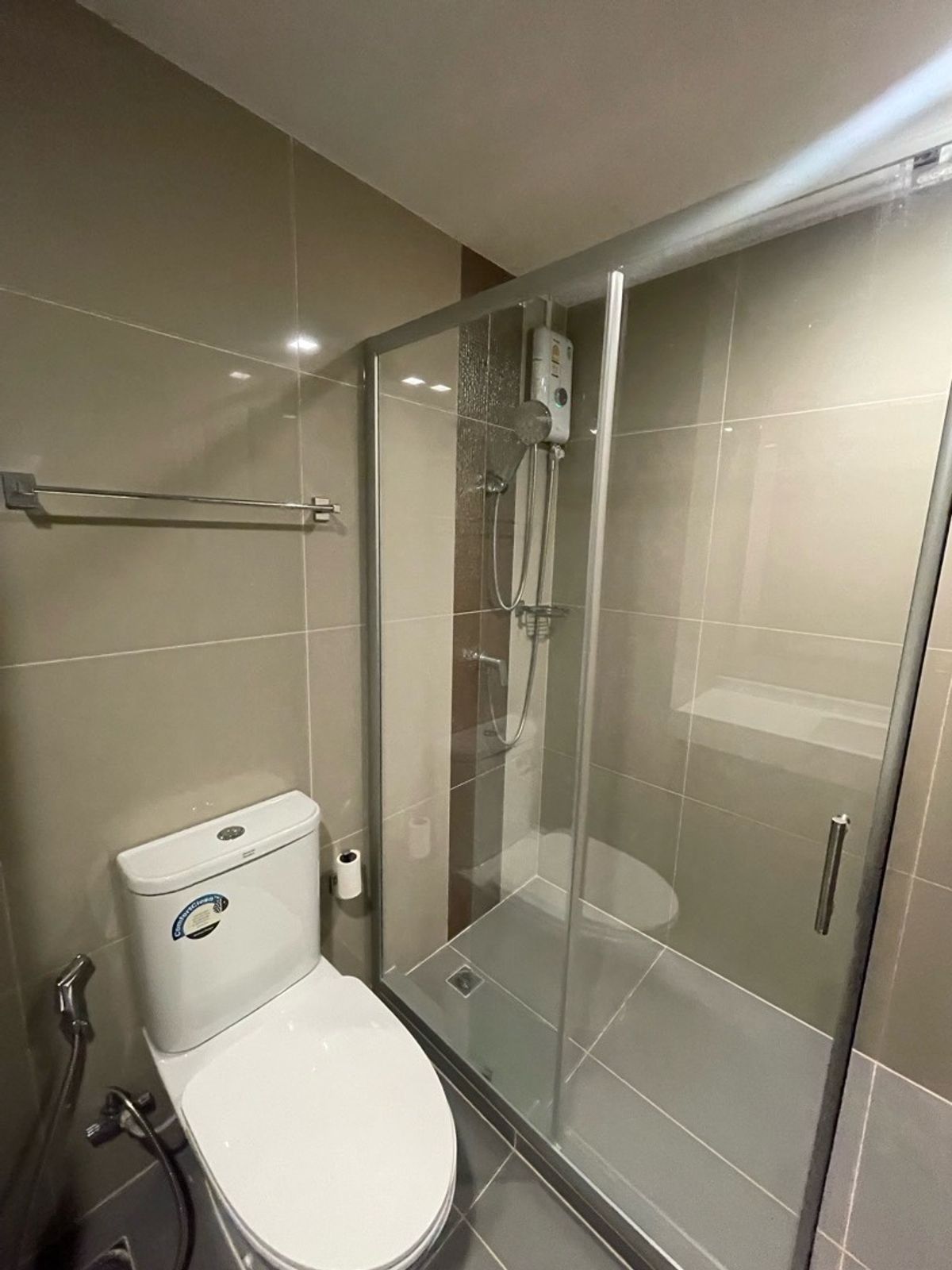 Compact Studio Apartment in Urban Setting