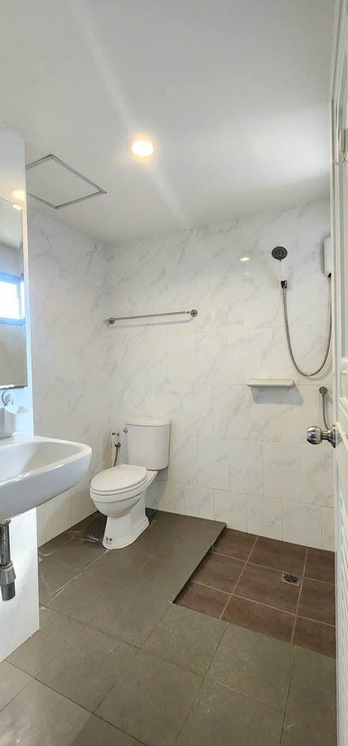 Airport Home Condo - Chiang Mai Downtown, Near Airport