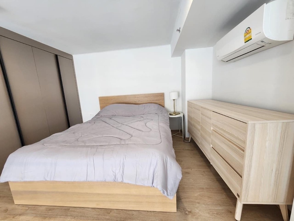 Duplex 1 Bedroom Condo at Ideo New Rama 9