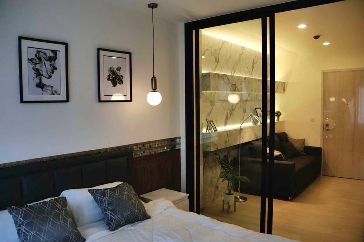 Life Asoke Condo - 36 sqm Luxury Studio on 34th Floor
