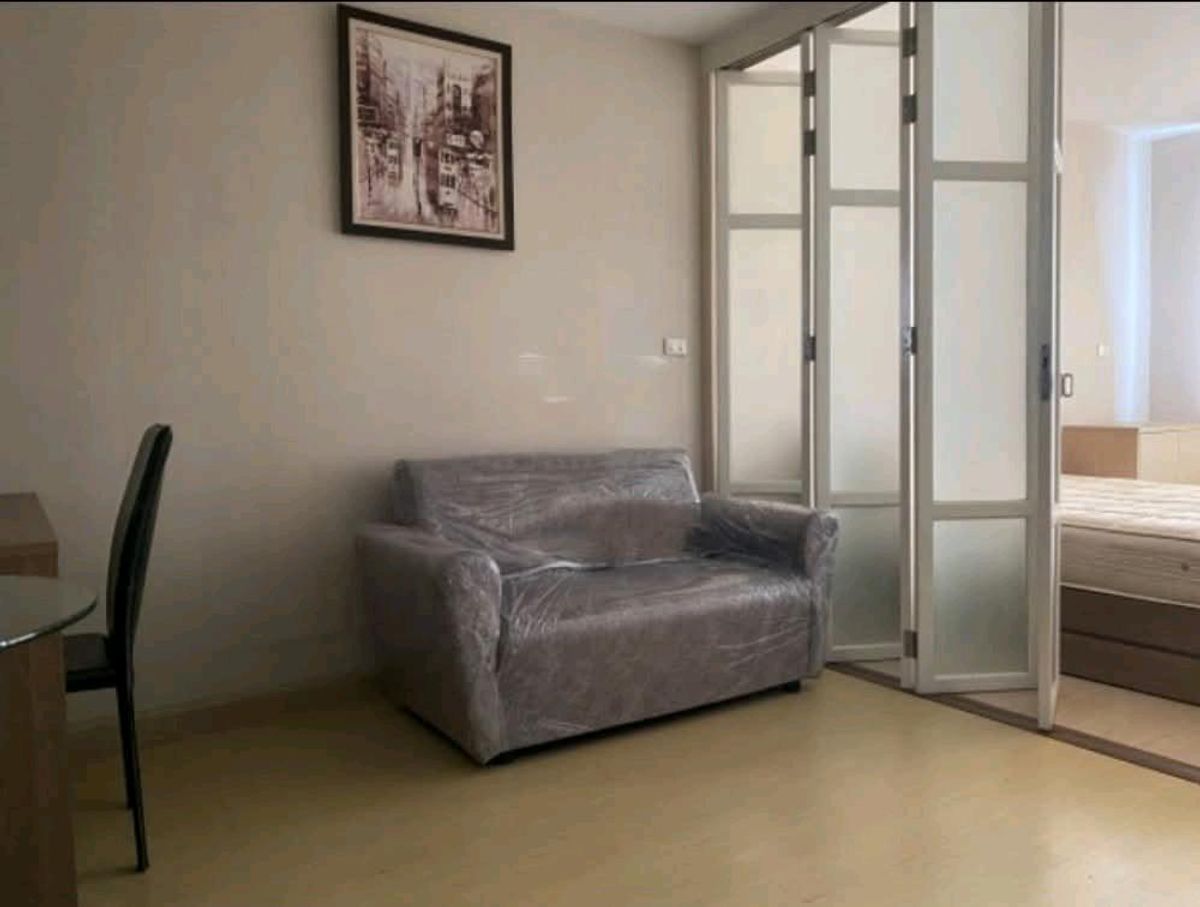 The Station Sathorn Bangrak Condo - 38 sq.m. Studio on 10th Floor