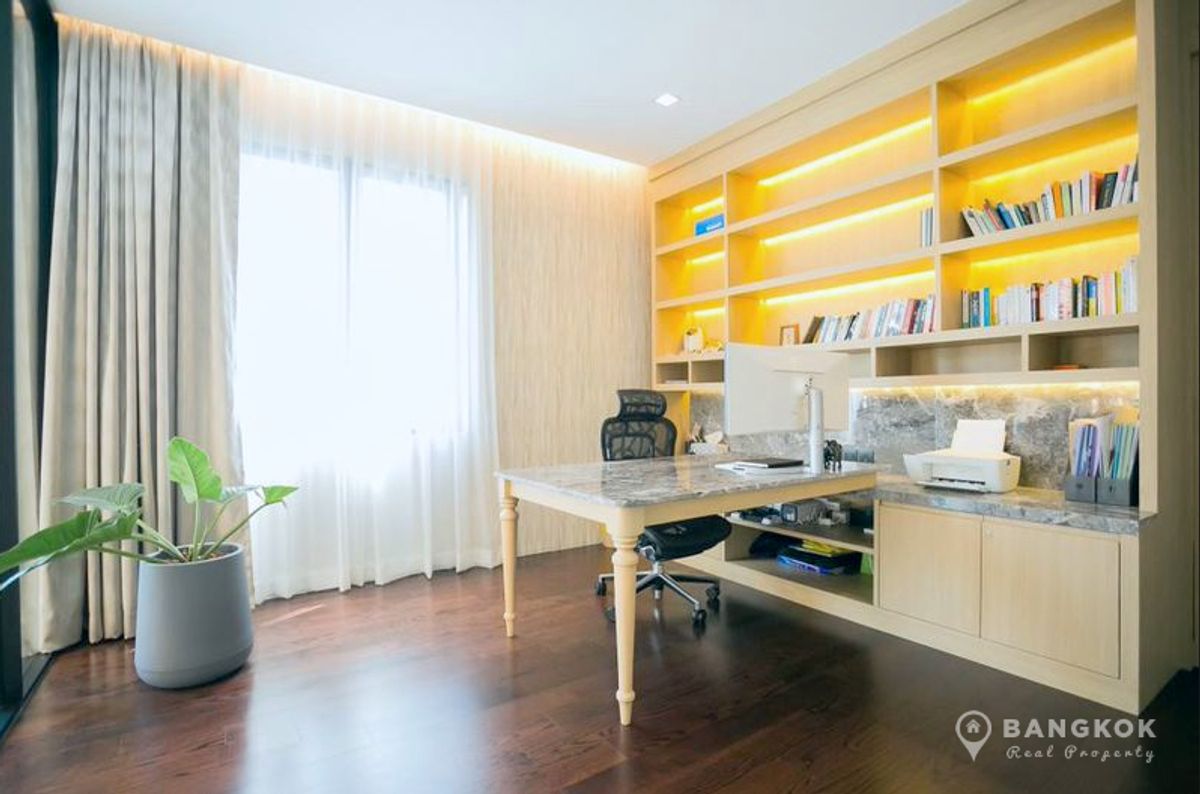 3-Floor Detached House near International Schools, MRT Lat Phrao
