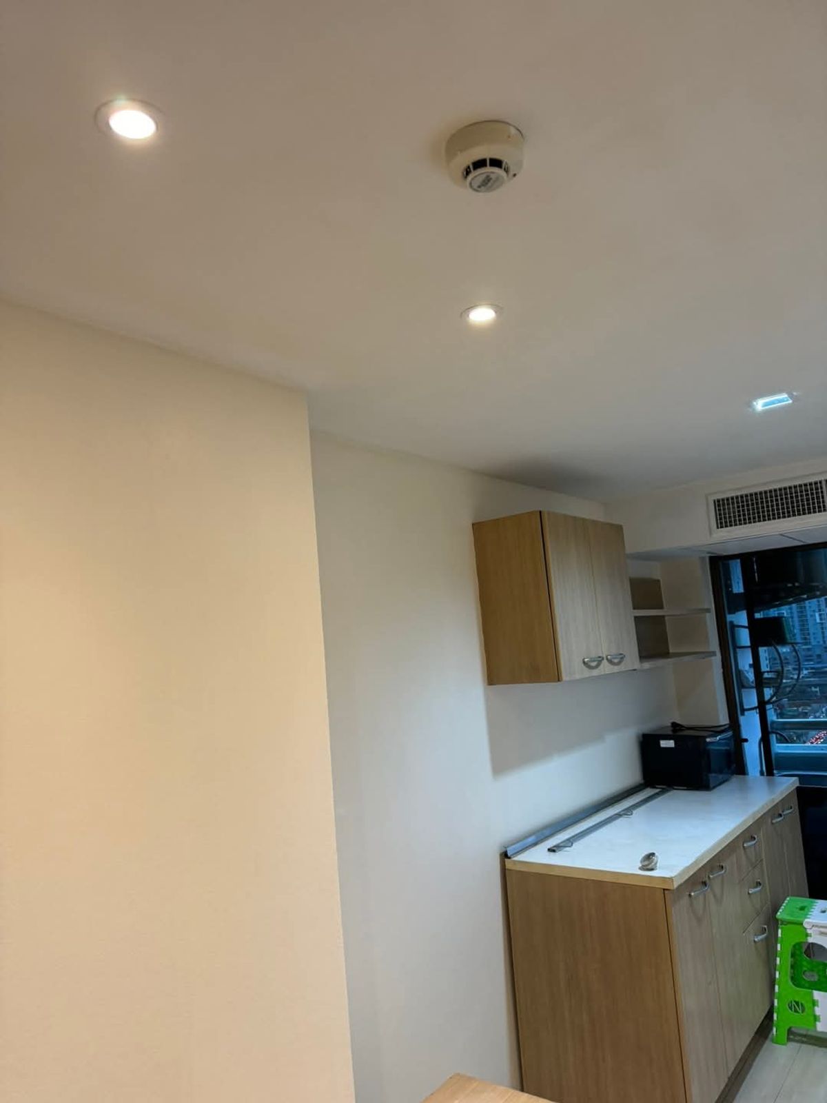 Fully Furnished 1 Bedroom Apartment near Platinum