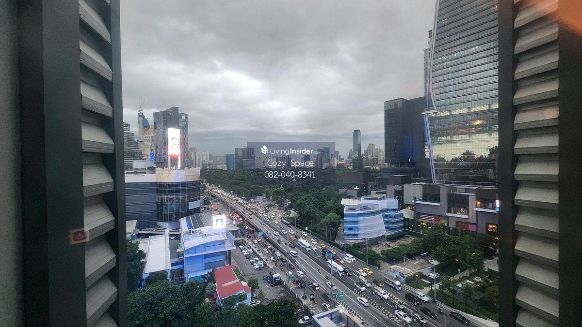 Spacious 3-Bedroom Apartment with City View at Lumpiny Park View
