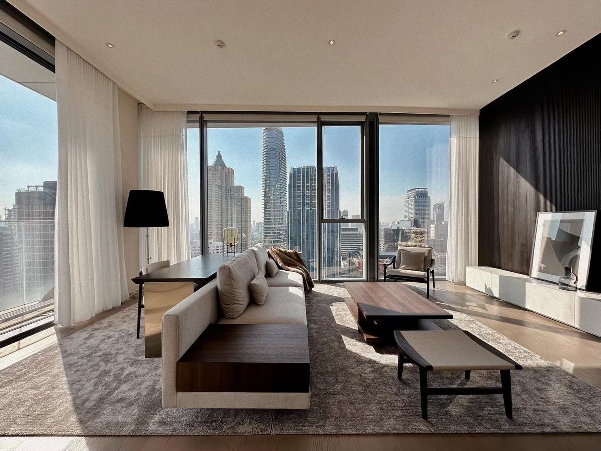 Luxury 2-Bedroom Apartment at Scope Langsuan - Fully Furnished Premium Unit