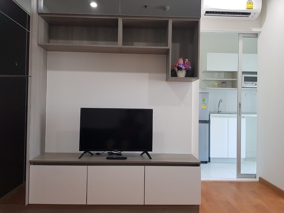 1 Bedroom Condo near The Mall Bang Khae, MRT Station, Pool View