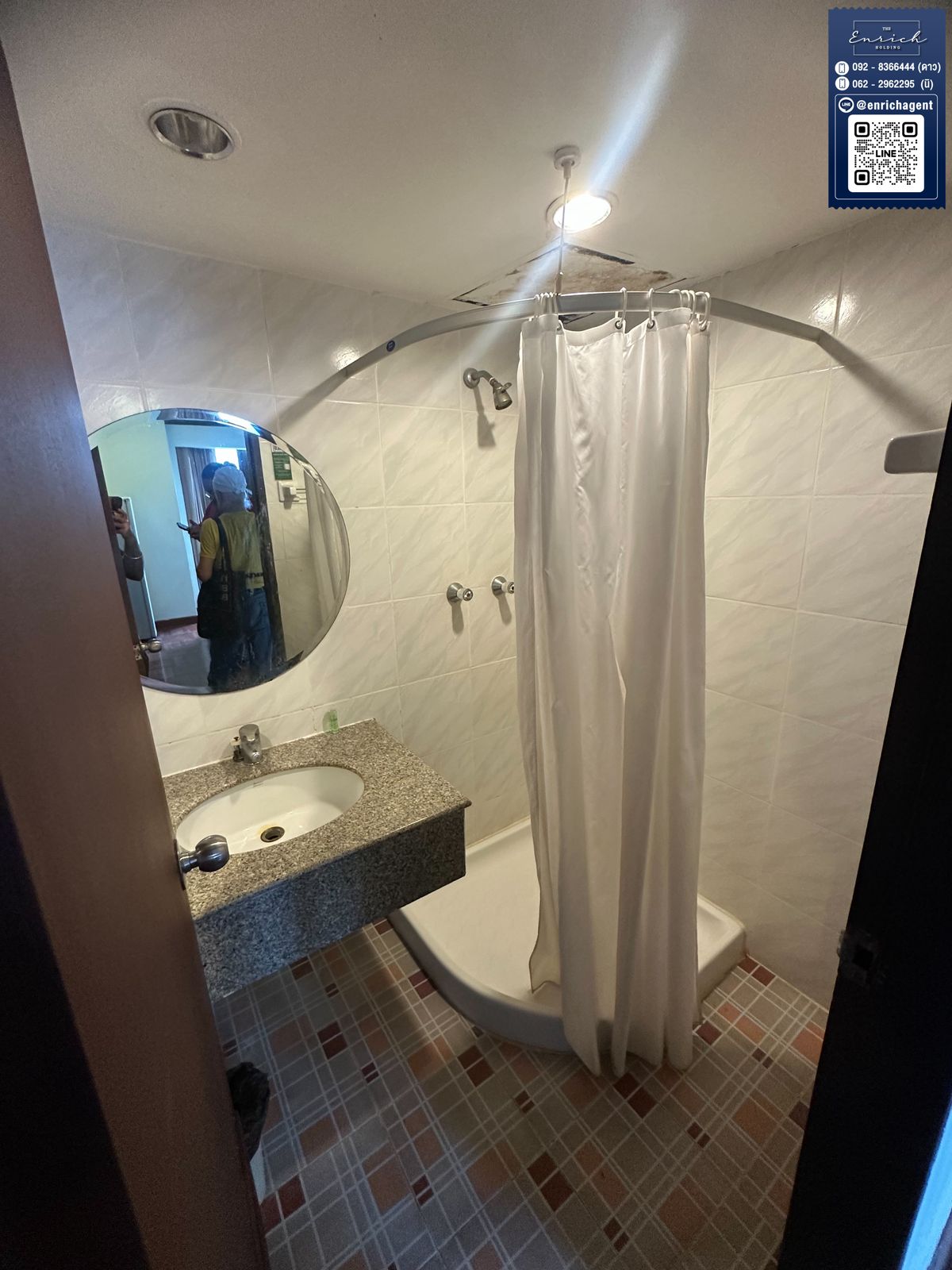 Omni Tower Sukhumvit Nana - 2BR Condo Near BTS Nana