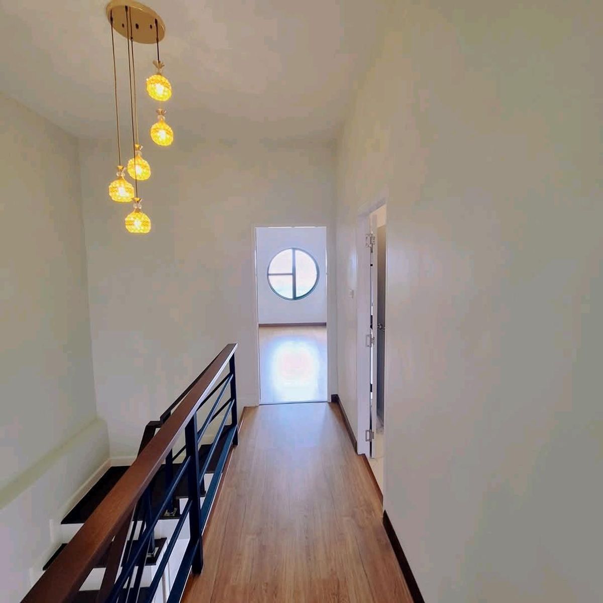 4 Townhouses, 2 Floors, 2 Bedrooms, Near Rojana 4, Uthai District