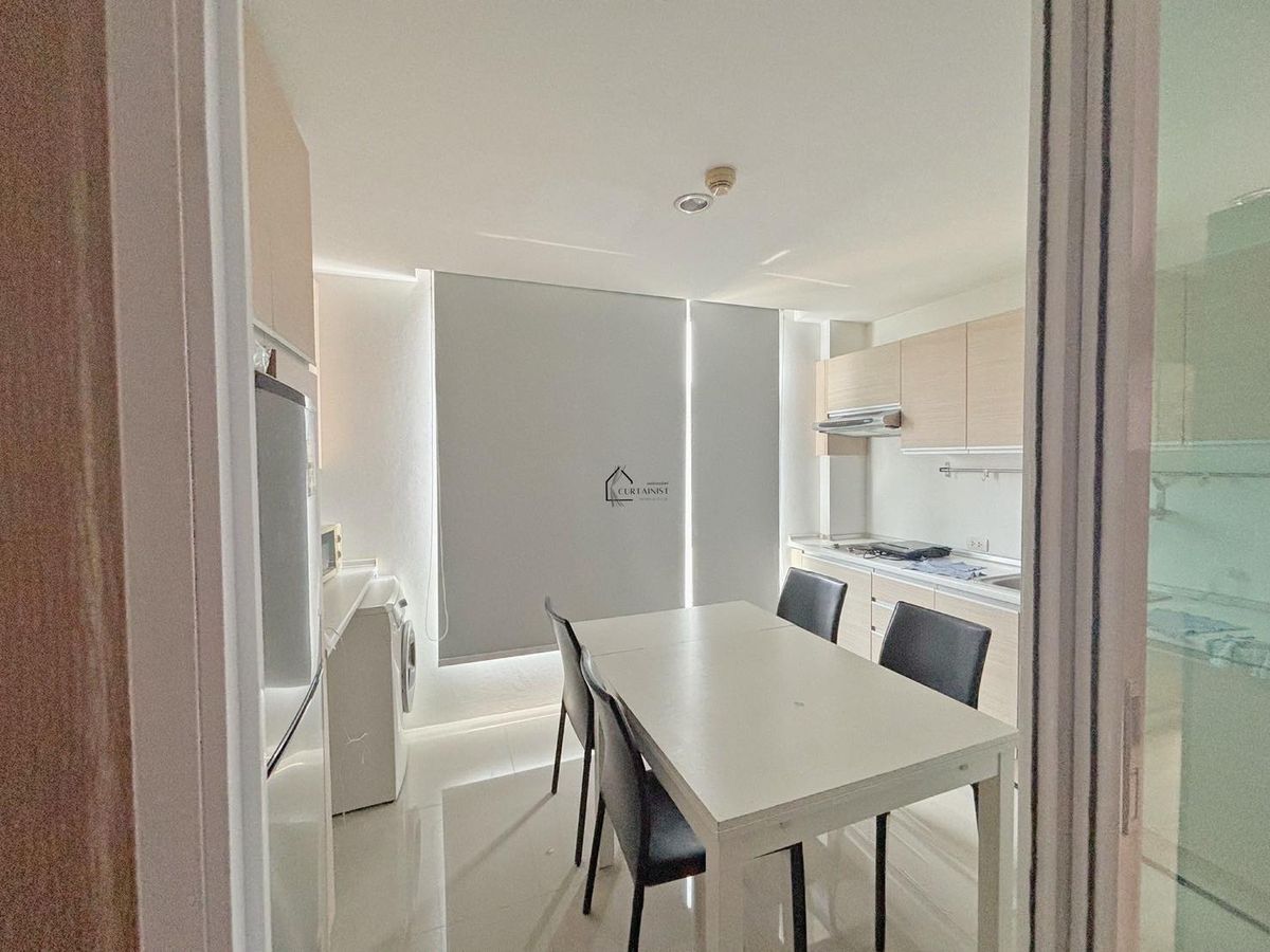 3 Bedroom Apartment near MRT Lat Phrao with Full Amenities