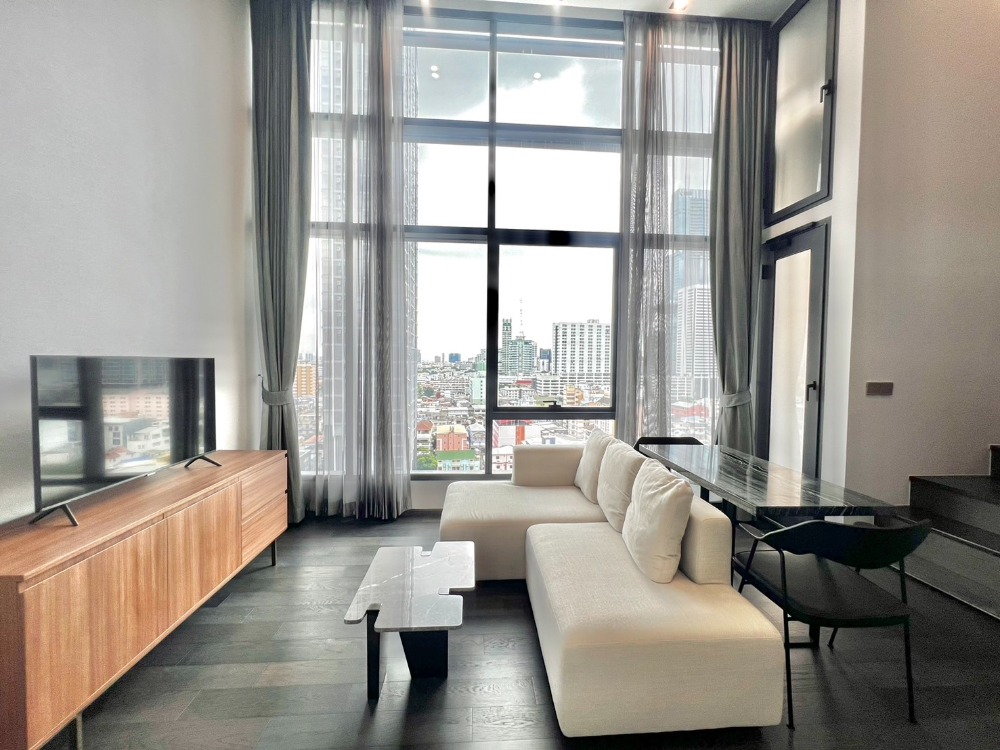 Luxury 1-Bedroom Condo at Conner Ratchathewi, Near BTS Ratchathewi