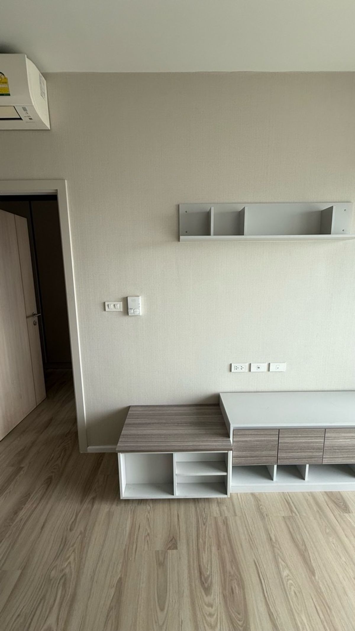 New 35 sqm Condo Next to MRT Station