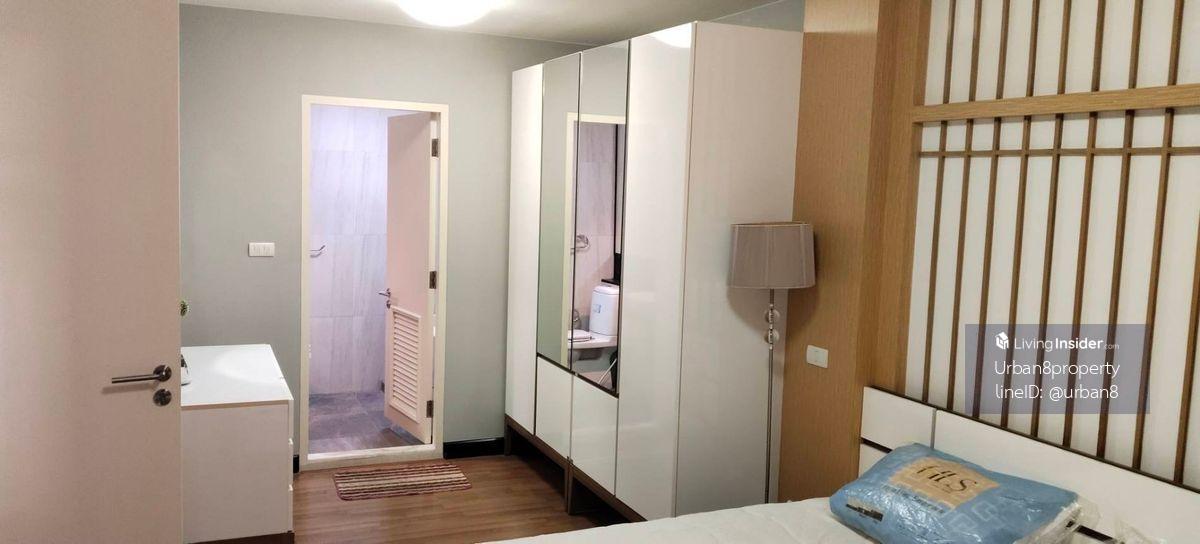 Clover Thonglor 18: Минималистичная 1-комнатная квартира с видом на бассейн