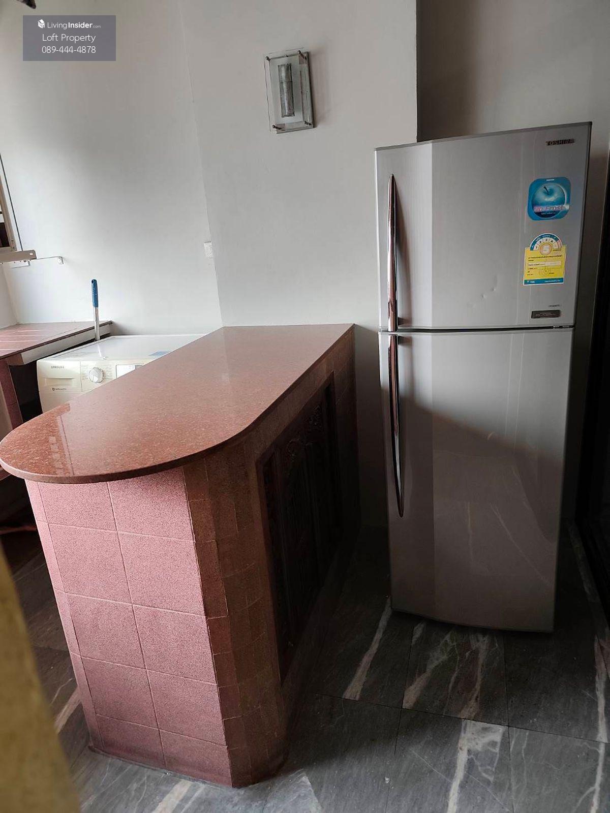 ITF Silom Palace - Renovated 46 sqm Apartment