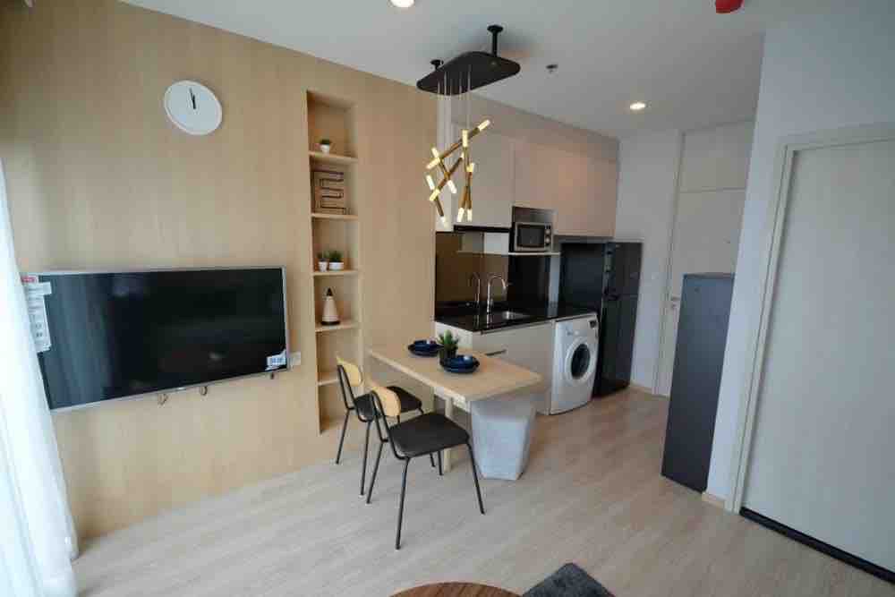 Compact City Condo with Designer Interior and City Views