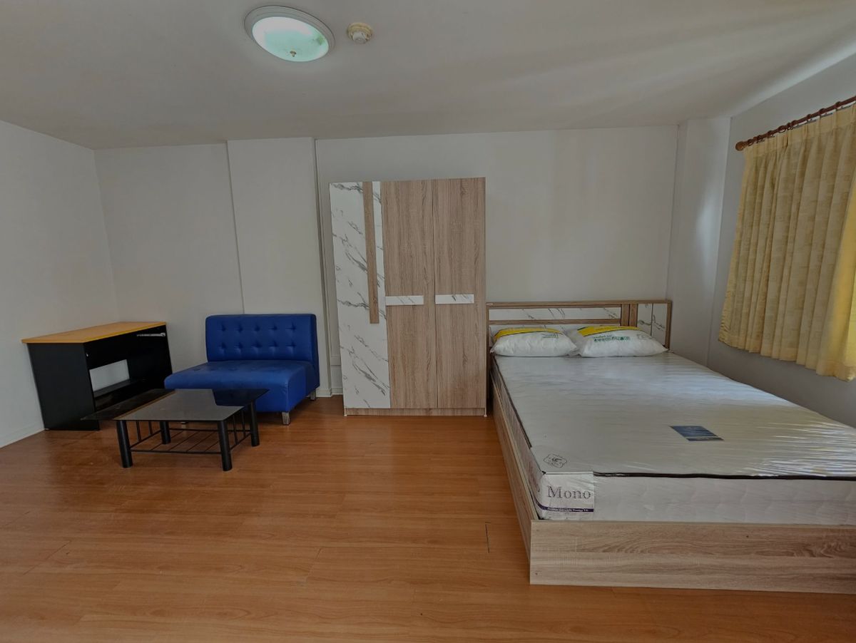 Studio Apartment at LPN Bodin Ramkamhang, 25 sqm, 8th Floor