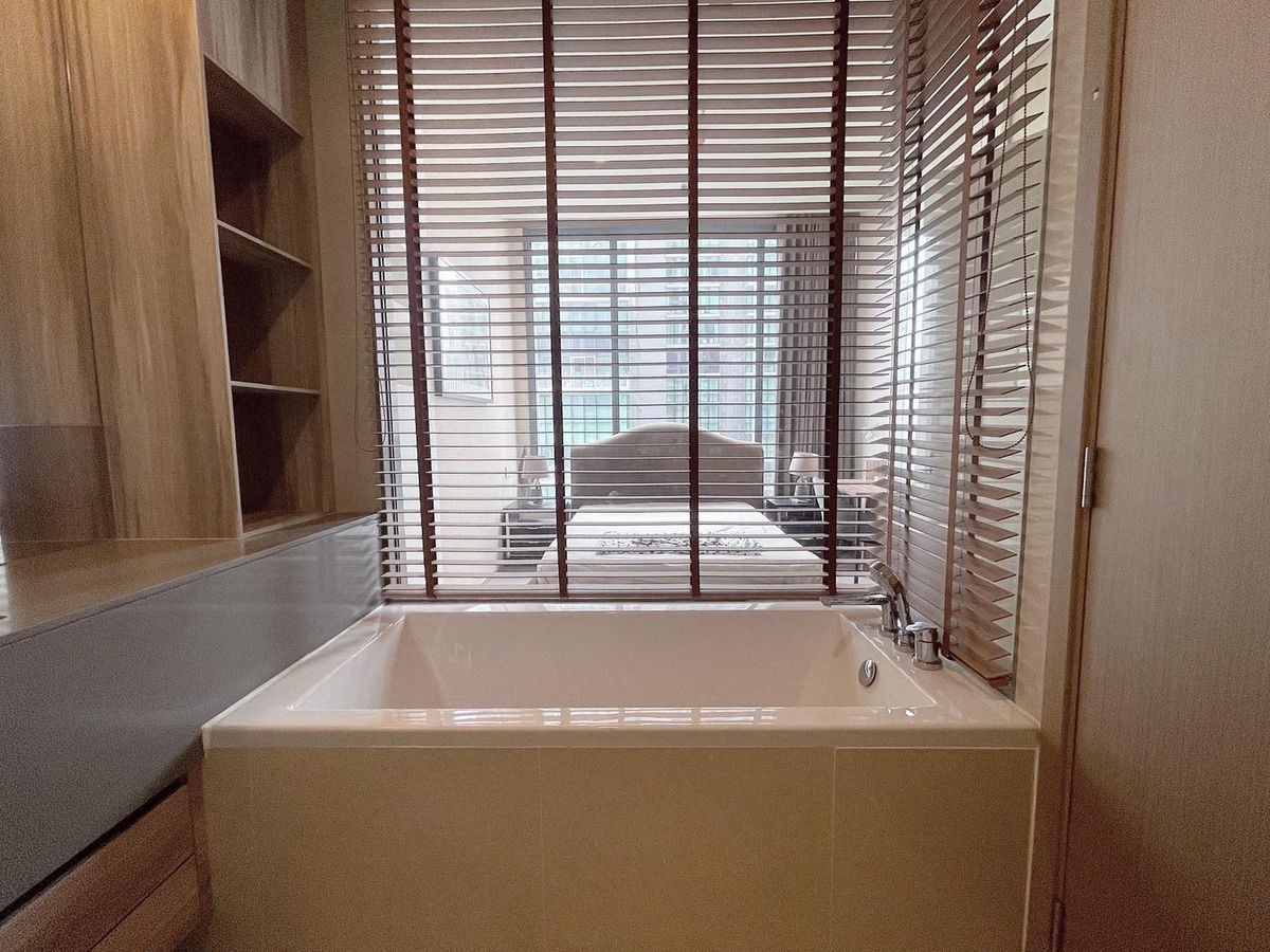 1 Bedroom Condo at BTS Asoke, 43 SQ.M, 12th Floor