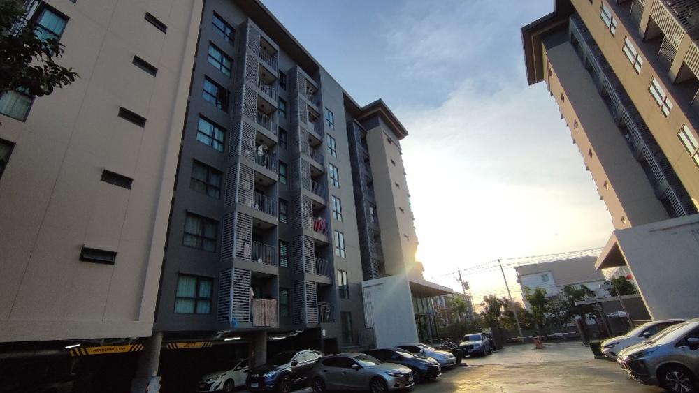 Aspen-Lasalle Condo: Compact 26 sq m Studio with City View