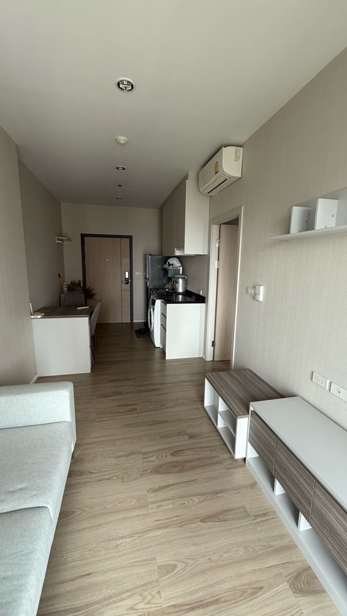 New 35 sqm Condo Next to MRT Station