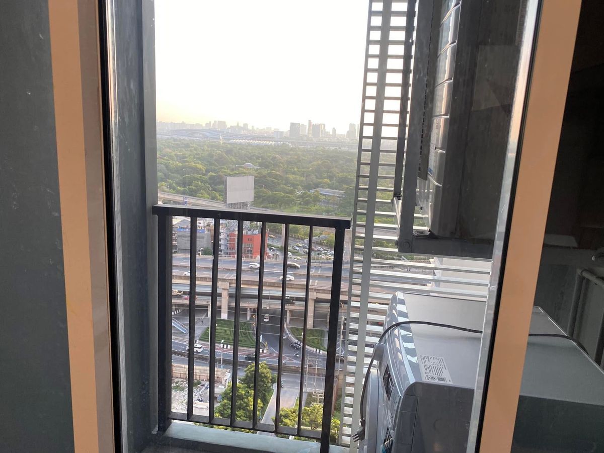 The Saint Residences - 1 Bedroom Condo with Chatuchak View