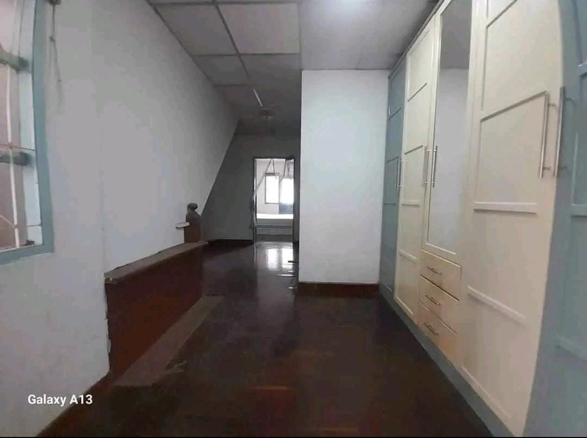 3-Story Townhouse Near Mass M.D. Thani, Bang Waek
