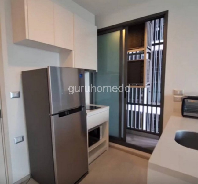 1-кімнатна кондо в Rhythm Sukhumvit 42 біля BTS Ekkamai