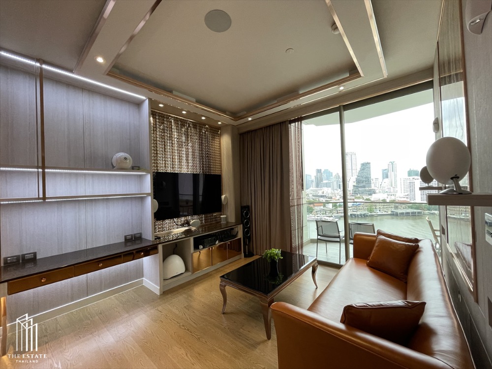 Luxury Waterfront Condo at Magnolias Residences with Chao Phraya River View