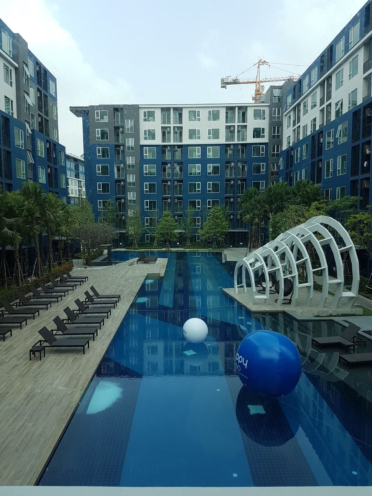 Happy Condo біля аеропорту Дон Муанг - Компактна 1-кімнатна квартира