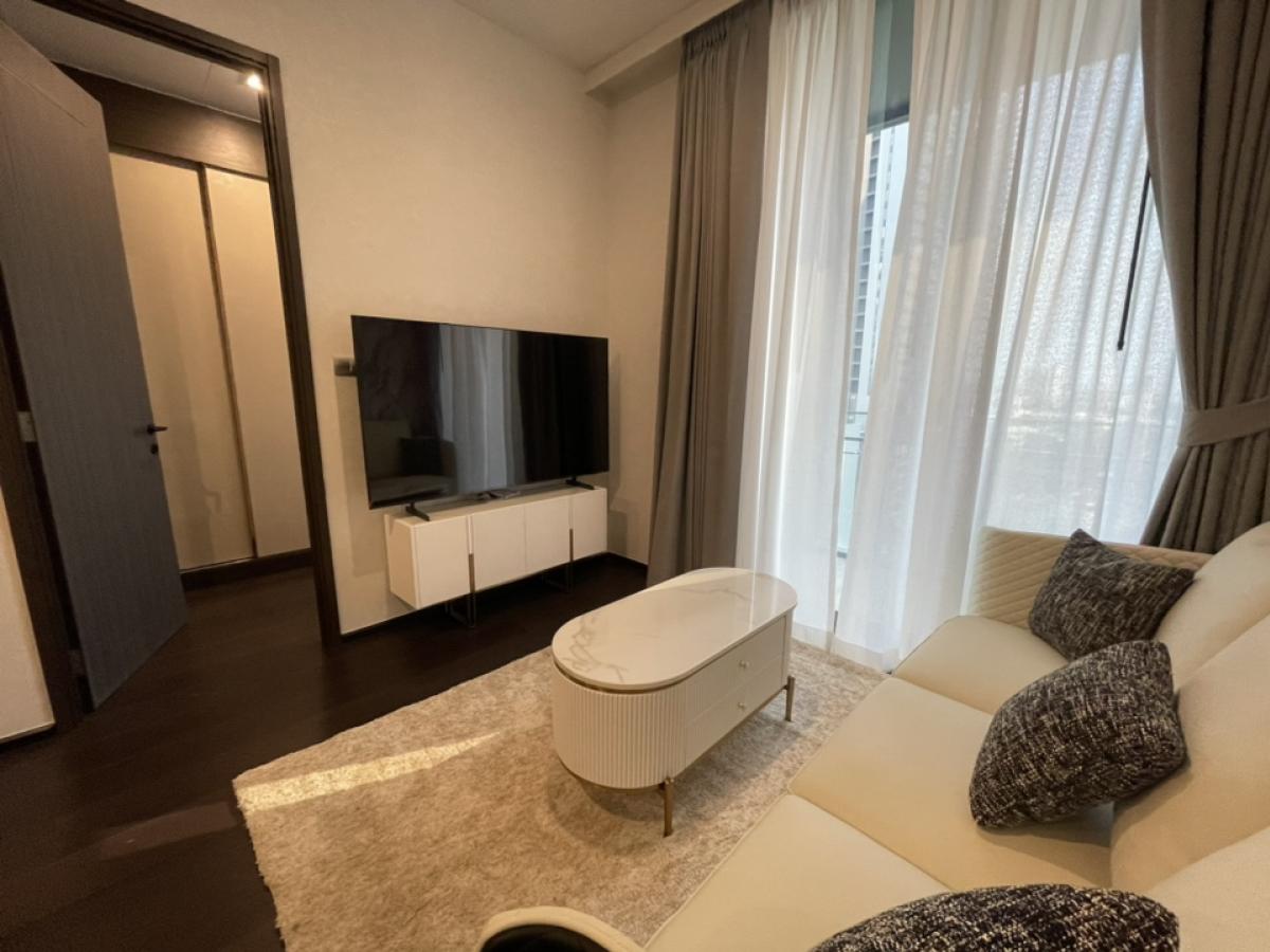 Laviq 1 Bedroom Apartment - Modern Urban Living