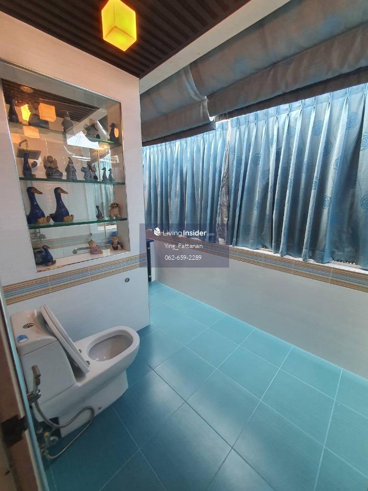 Large Detached 5-Bedroom House in Amornchai Village 3